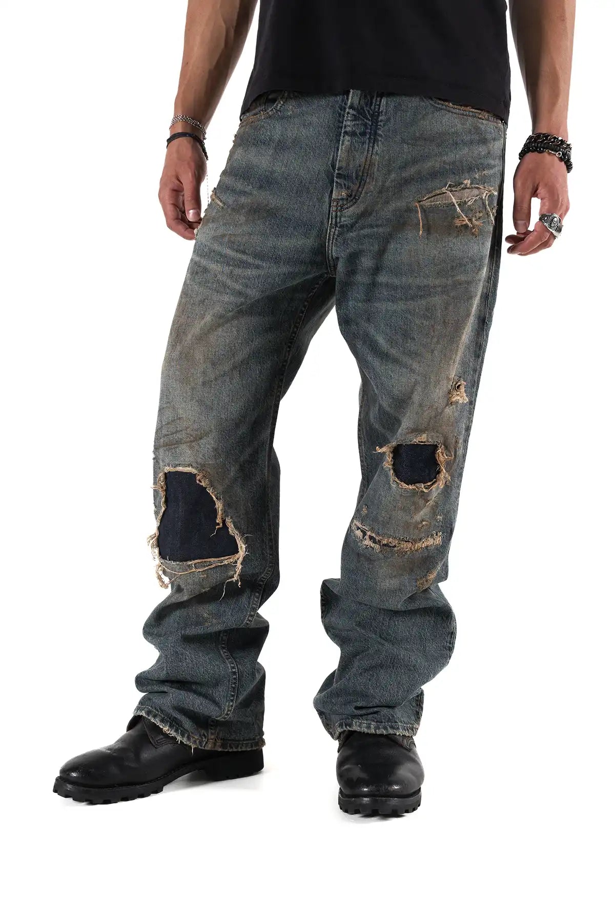 Flared Jeans aus robustem 14 oz Denim, Used-Look, authentische Abriebe