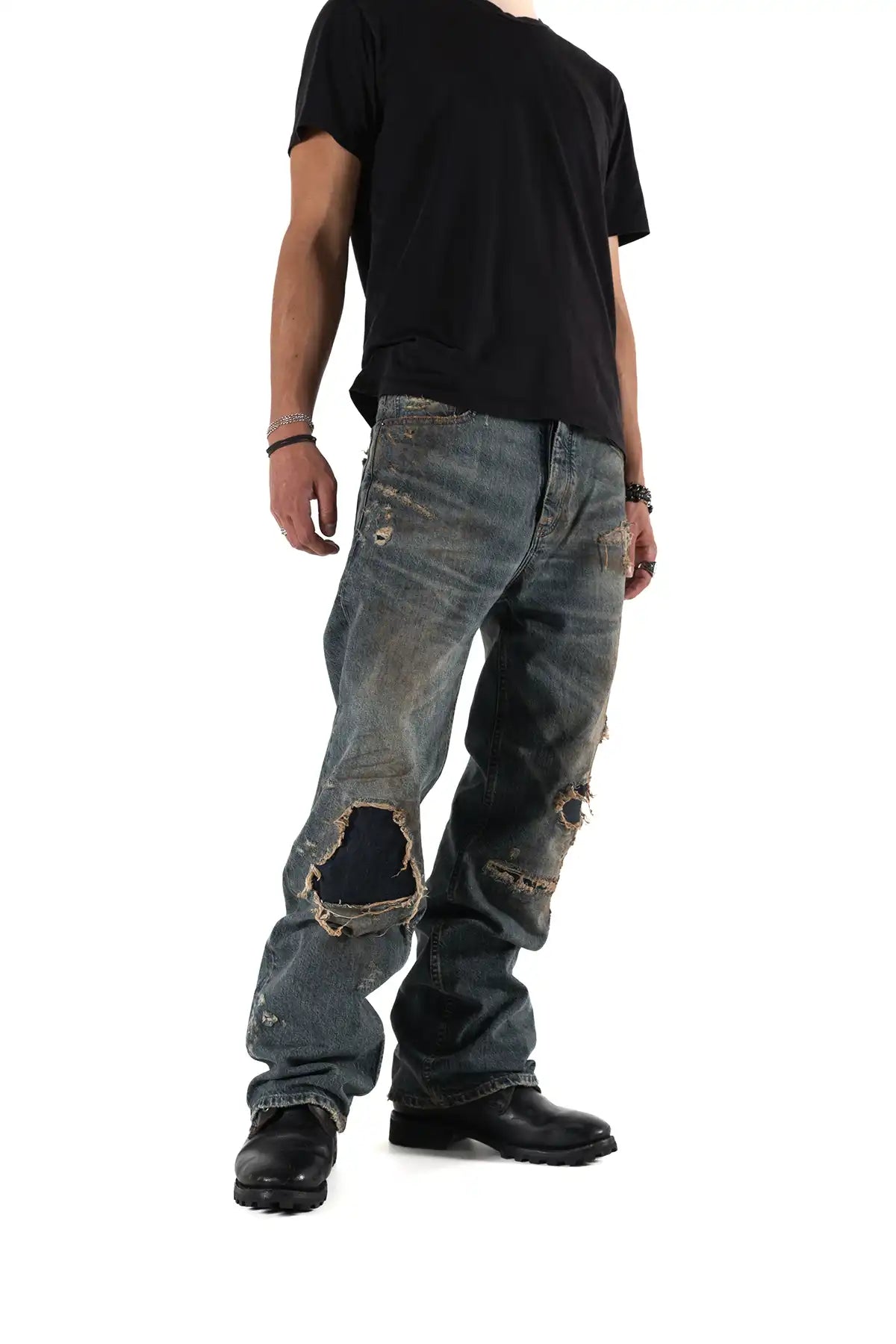 Blaue Distressed Jeans, 14 oz Denim, moderner Flared Fit